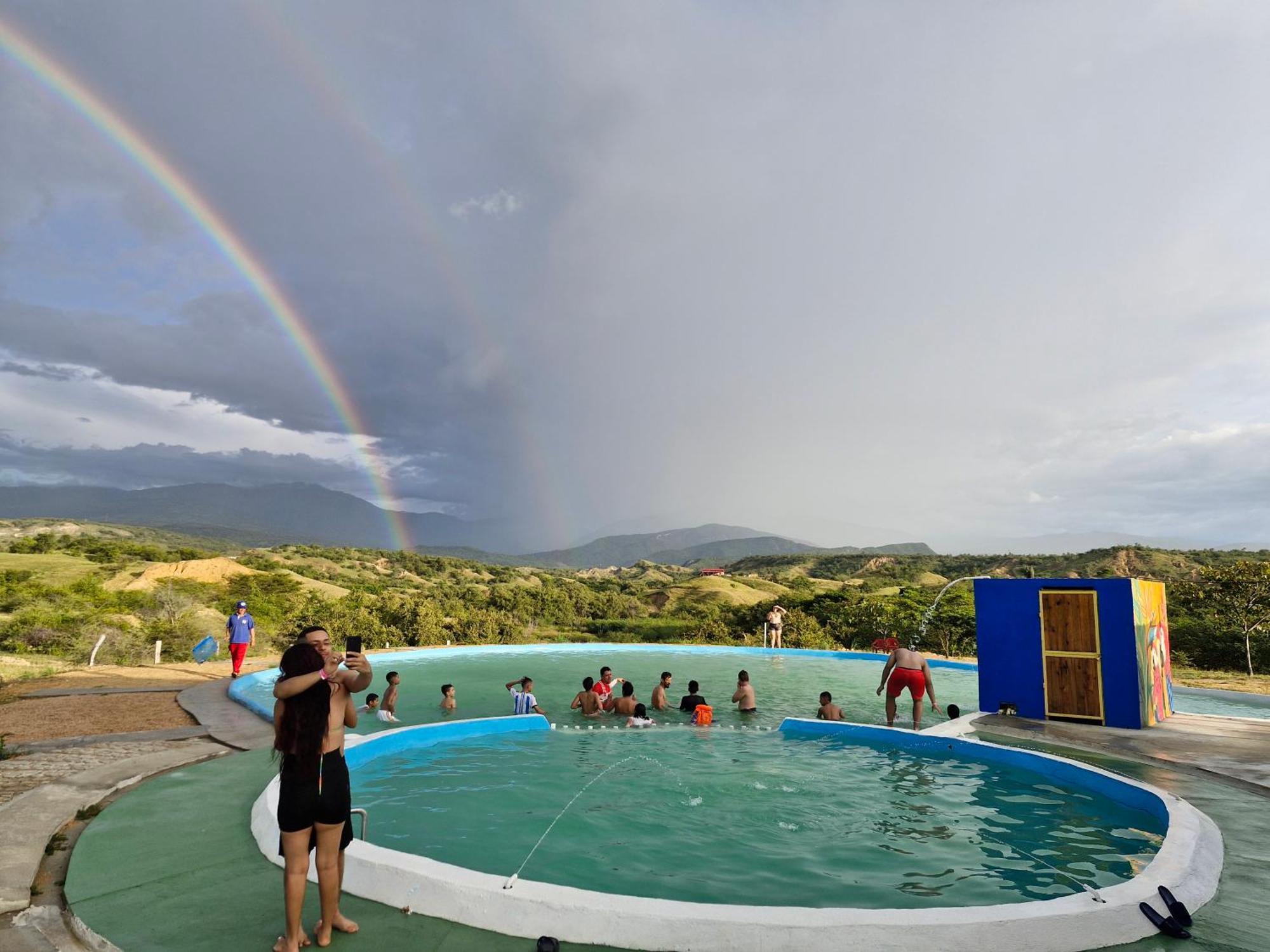 Finca Ecoturistica LOS JAGUEYES Baraya Exterior foto